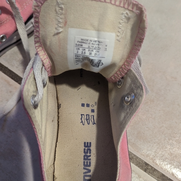 Girls low converse - Picture 2 of 3